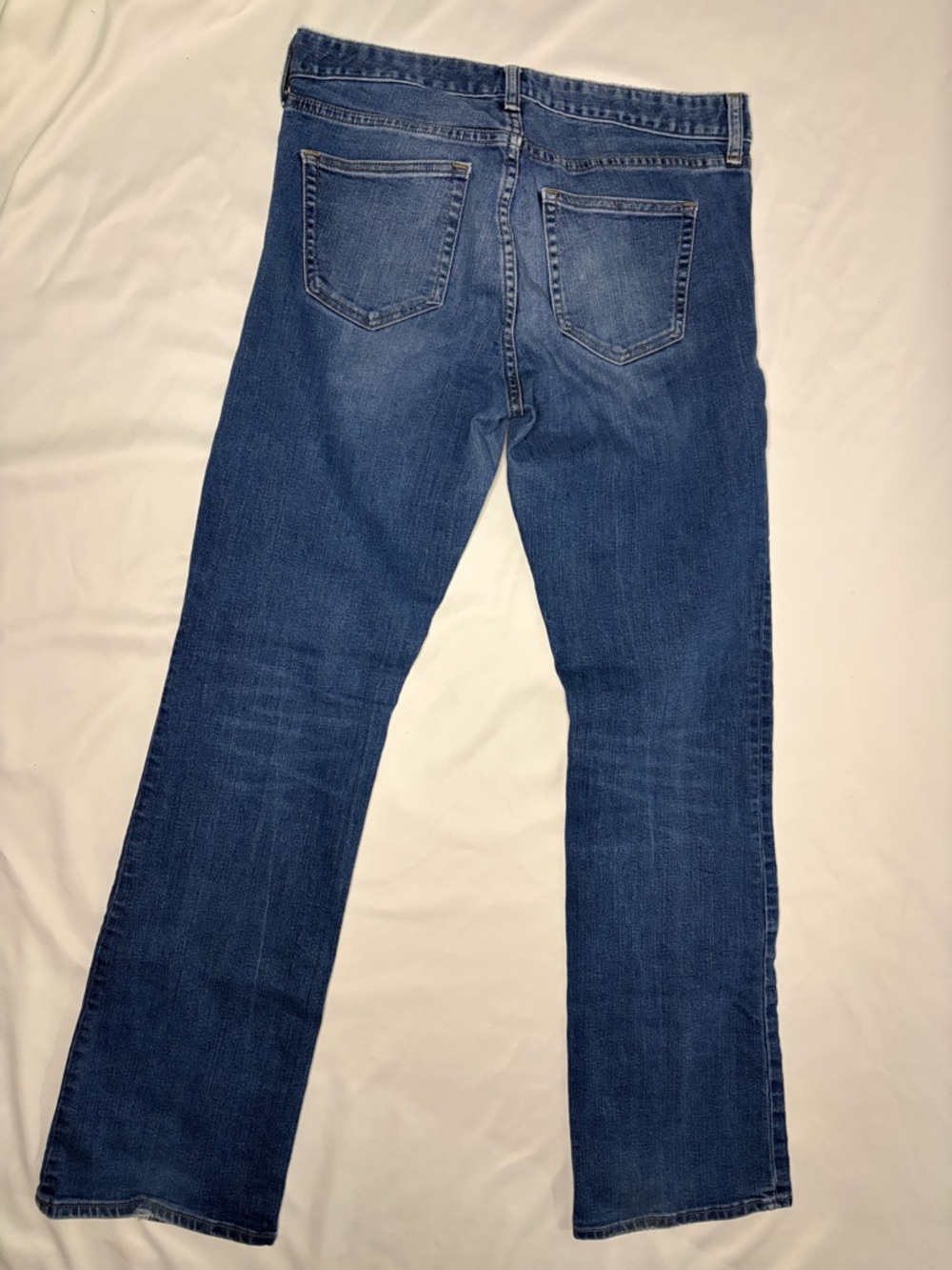 GAP 1969 “Perfect Boot” cut jeans Medium Wash - Women’s 30R - Picture 4 of 4